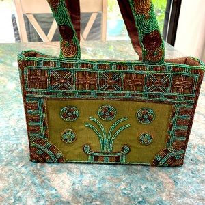 Beautiful IPA Nima hand bead purse in perfect condition!